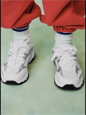 Zara White Sneakers toddler 8